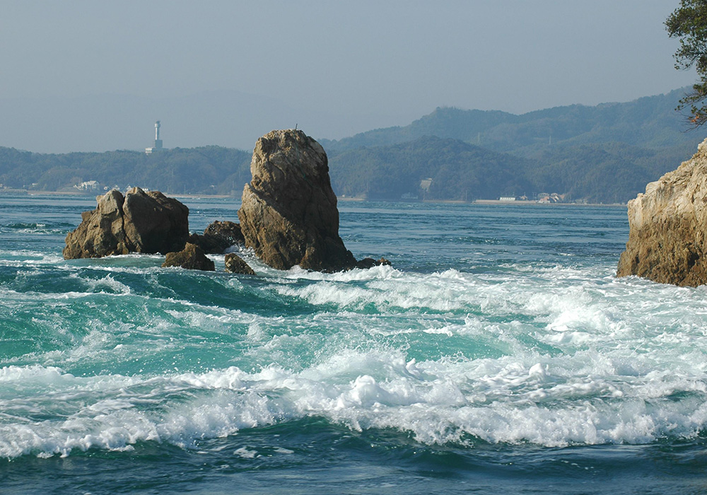 中渡島周圍的海潮